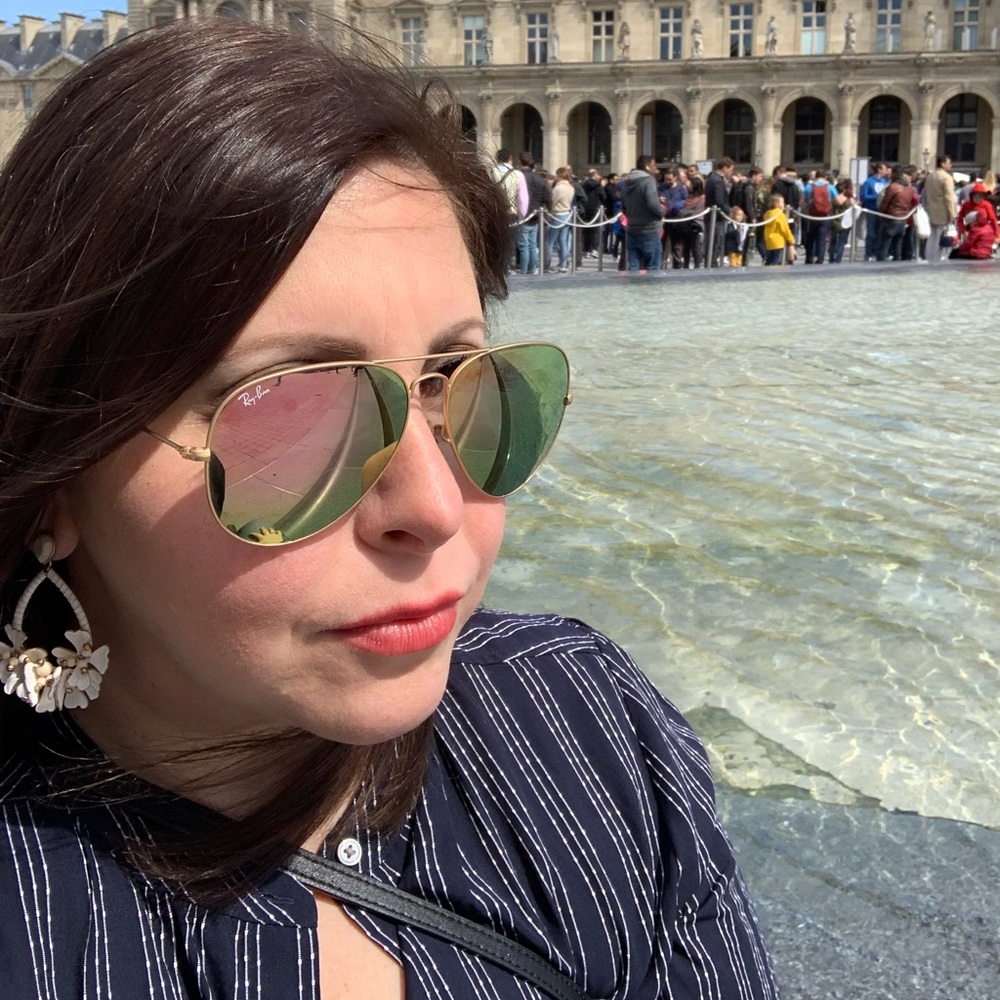 Meet your Posher, Mara